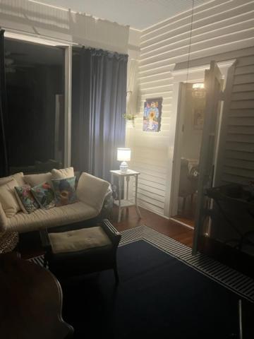 Jenny'S Downtown Hideaway Bed And Breakfast Laurel Exterior photo